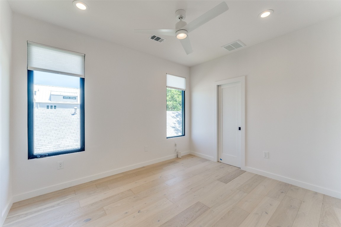 1901 Hamilton Avenue Austin, TX 78702 - Photo 20 of 37 White oak wood flooring