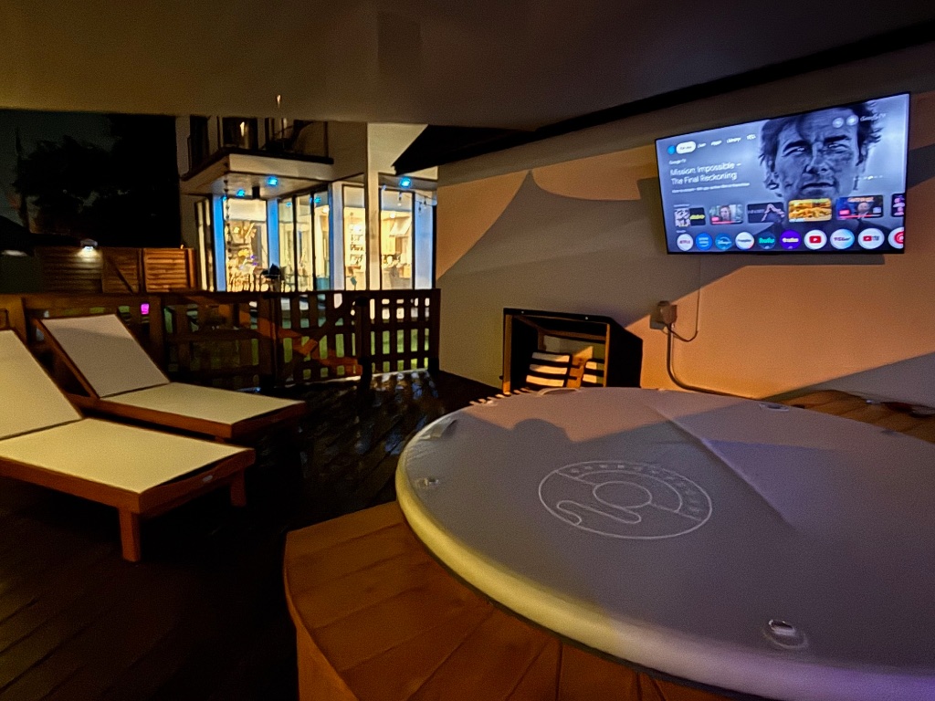 1901 Hamilton Avenue Austin, TX 78702 - Photo 28 of 37 a room with furniture and window