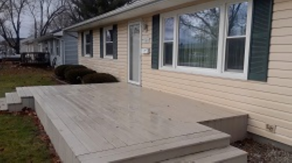 410 Gage Avenue Decatur, IN 46733 - Photo 3 of 19