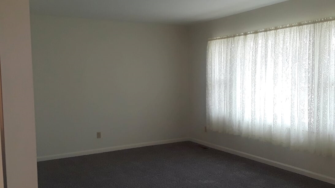 410 Gage Avenue Decatur, IN 46733 - Photo 10 of 19