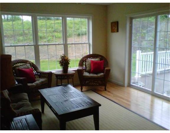 46 Riley Road, Unit 21 Lunenburg, MA 01462 - Photo 4 of 5