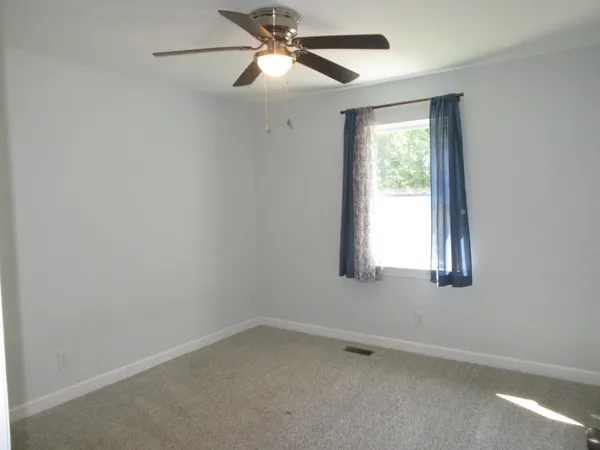 $2,100 | 4074 West Freedom Circle, Ooltewah, TN 37363