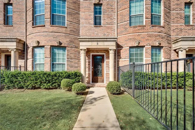 a view of an entryway