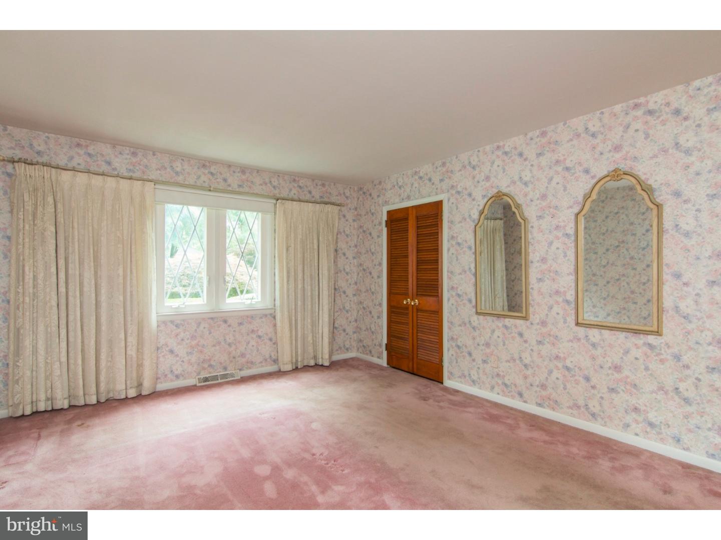 832 Pembroke Road Jenkintown, PA 19046 - Photo 14 of 25 Bedroom - Main