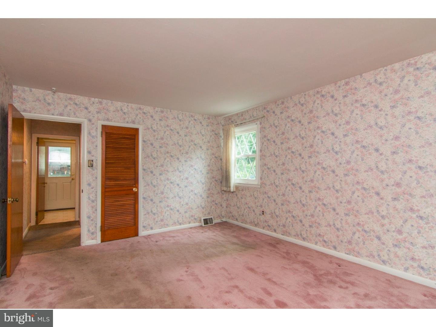 832 Pembroke Road Jenkintown, PA 19046 - Photo 15 of 25 Bedroom - Main