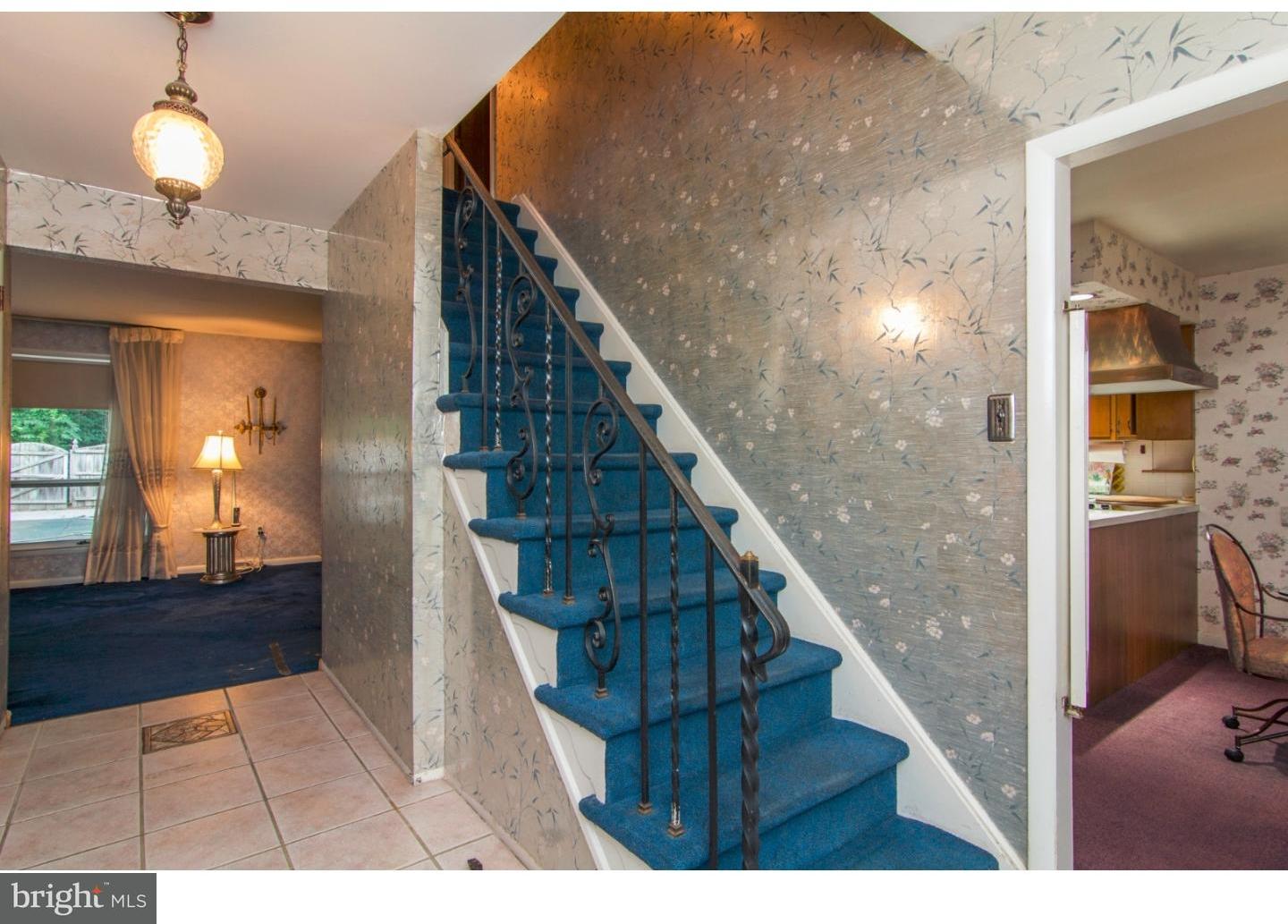 832 Pembroke Road Jenkintown, PA 19046 - Photo 3 of 25 Foyer
