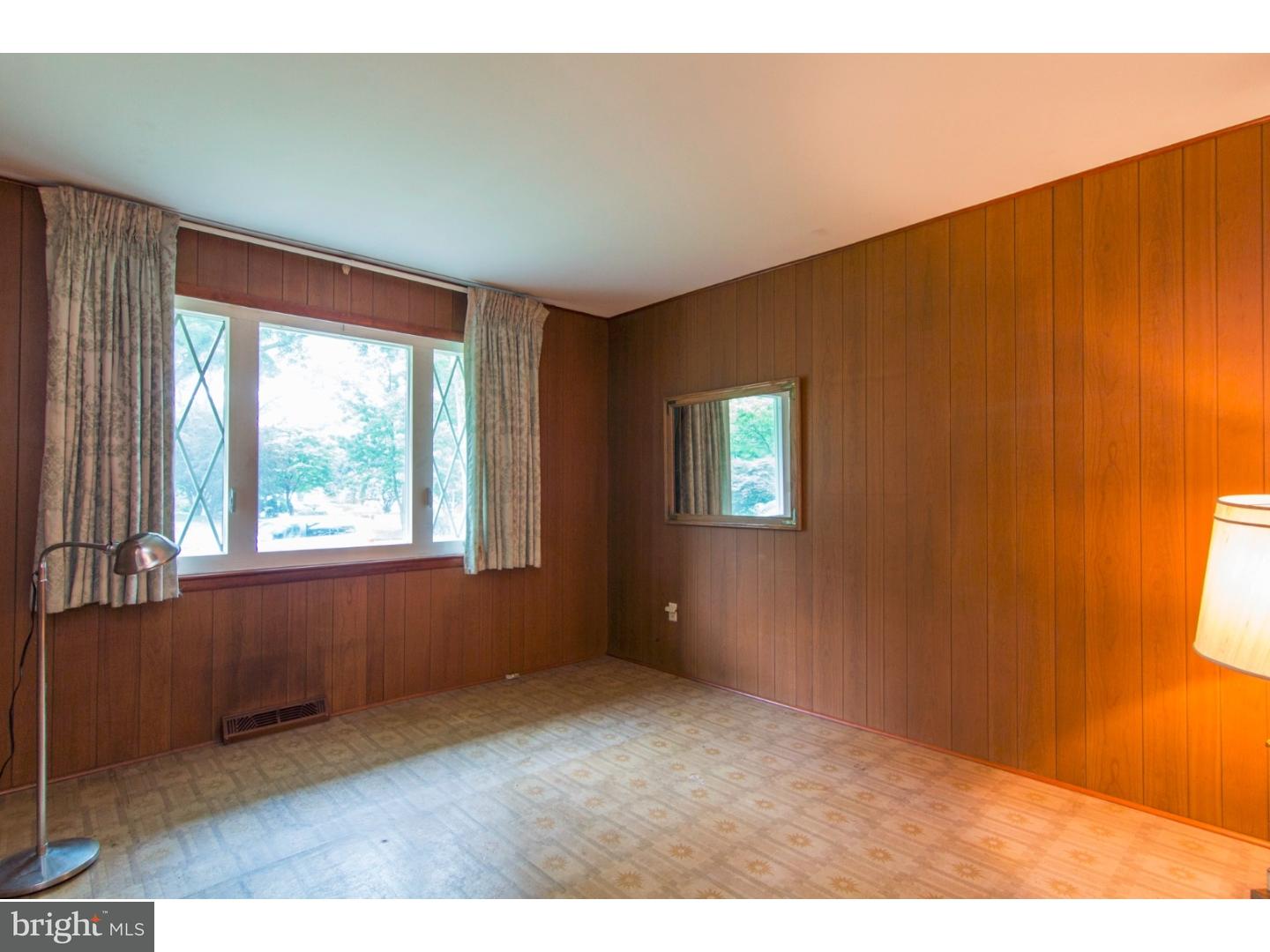 832 Pembroke Road Jenkintown, PA 19046 - Photo 8 of 25 Office / Study
