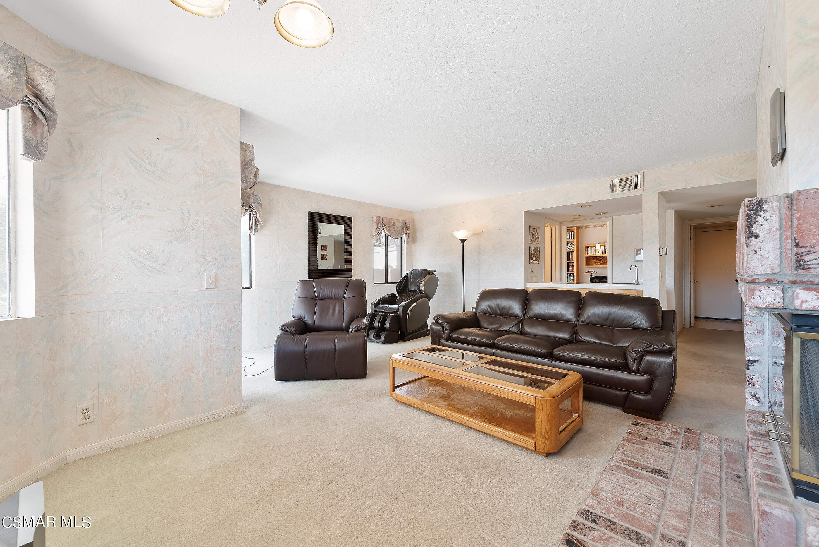 Undisclosed Address Simi Valley, CA 93063 - Photo 21 of 69 a living room with furniture