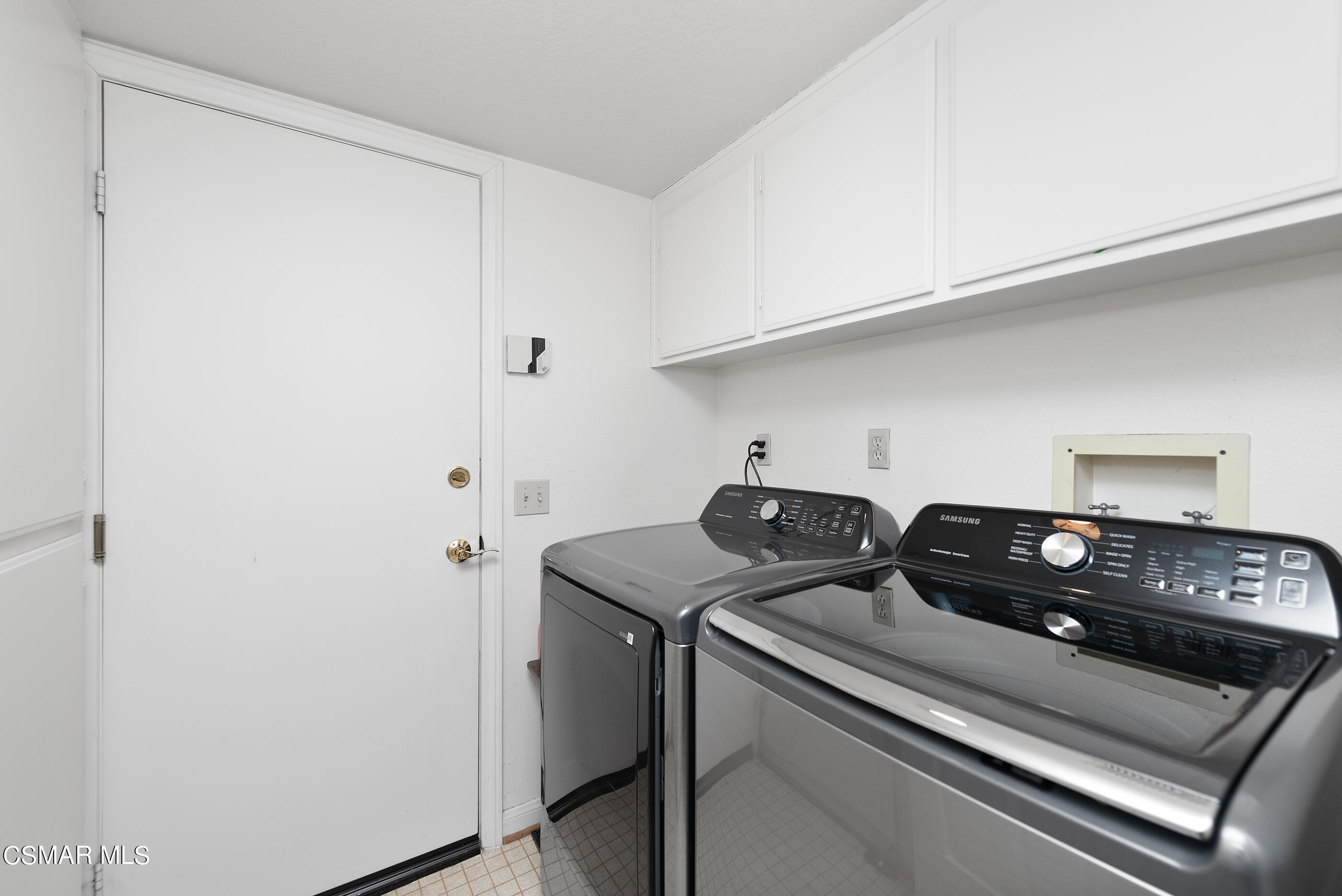 Undisclosed Address Simi Valley, CA 93063 - Photo 25 of 69 Laundry Room