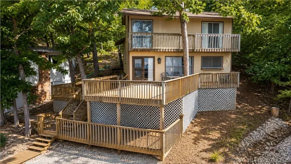 $324,900 | 30470 Blossom Drive, Rocky Mount, MO 65072
