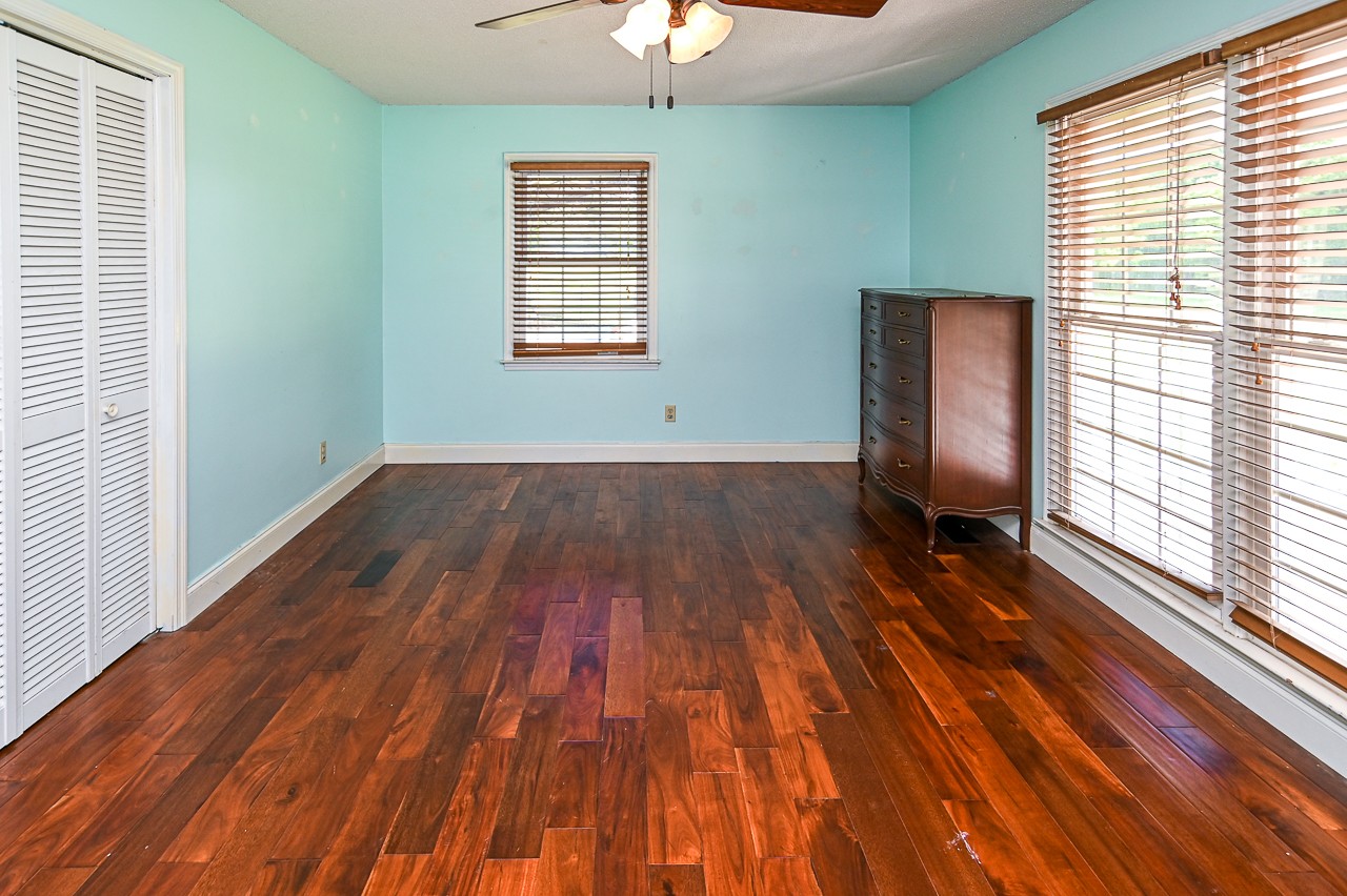 183 Lane Branch Road Fayetteville, TN 37334 - Photo 25 of 48 a view of empty room with wooden floor and fan