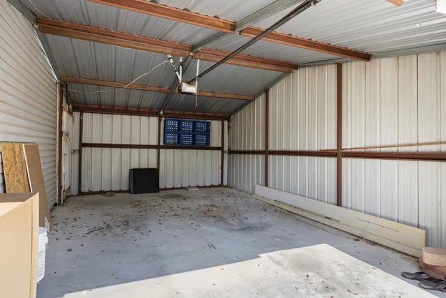 a view of a garage
