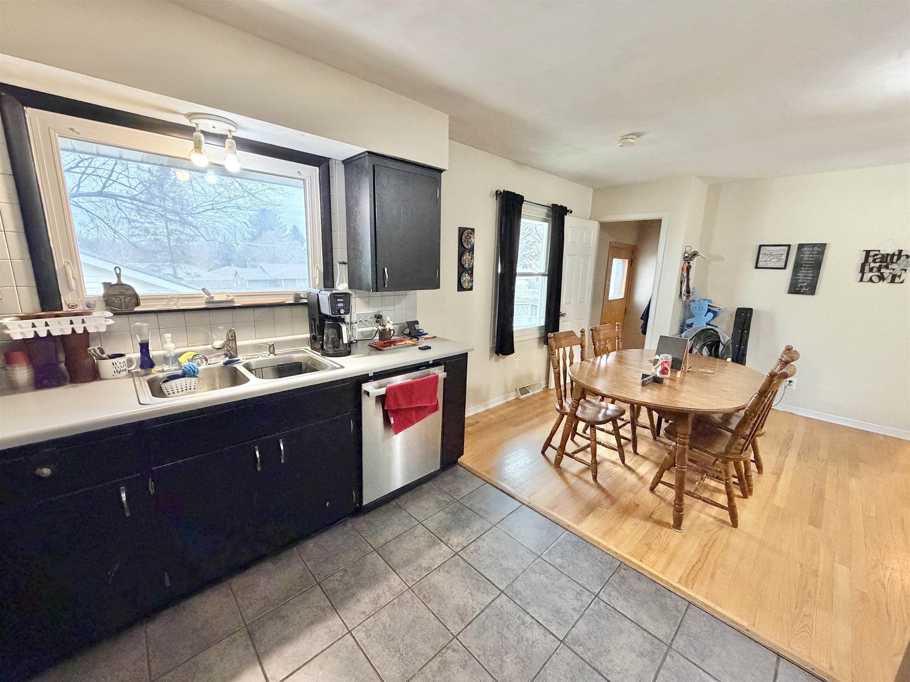 322 East 10th Street Pecatonica, IL 61063 - Photo 11 of 21