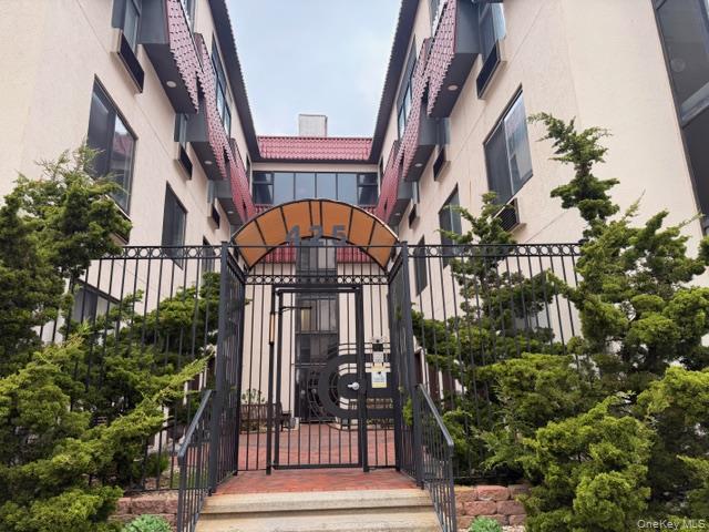 a view of building with yard