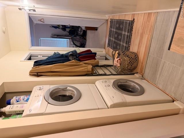 425 Shore Road, Unit 3A Long Beach, NY 11561 - Photo 14 of 17 a utility room with dryer and washer