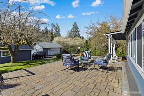 $899,999 | 23022 7th Avenue Southeast, Bothell, WA 98021