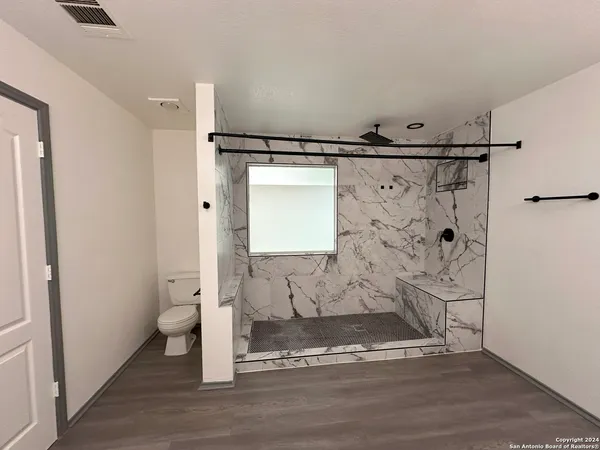 $1,800 | 7123 Norman Lane, San Antonio, TX 78240