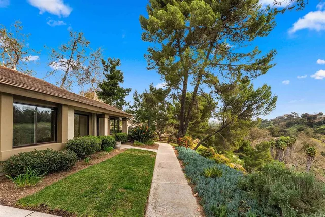 $750,000 | 9921 Park Crest Lane, San Diego, CA 92124
