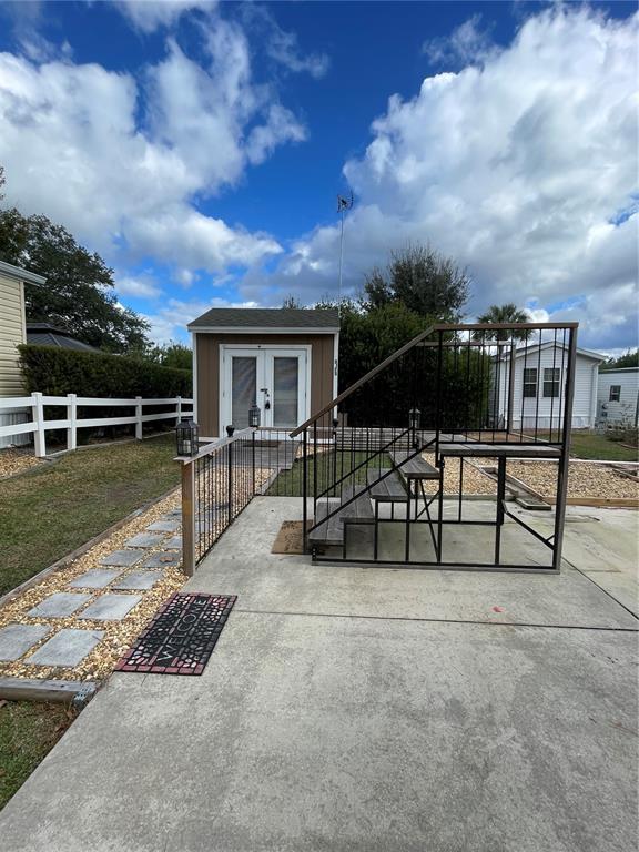 3175 Northeast 102nd Ave Road Silver Springs, FL 34488 - Photo 2 of 23