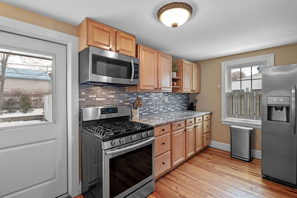 46 Stetson Avenue Swampscott, MA 01907 - Photo 18 of 40