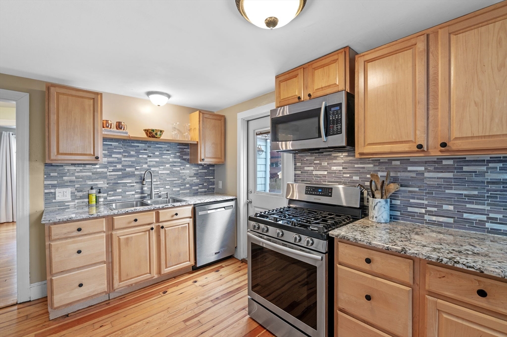 46 Stetson Avenue Swampscott, MA 01907 - Photo 19 of 40