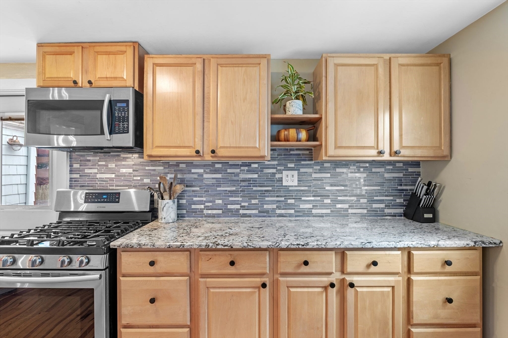 46 Stetson Avenue Swampscott, MA 01907 - Photo 20 of 40