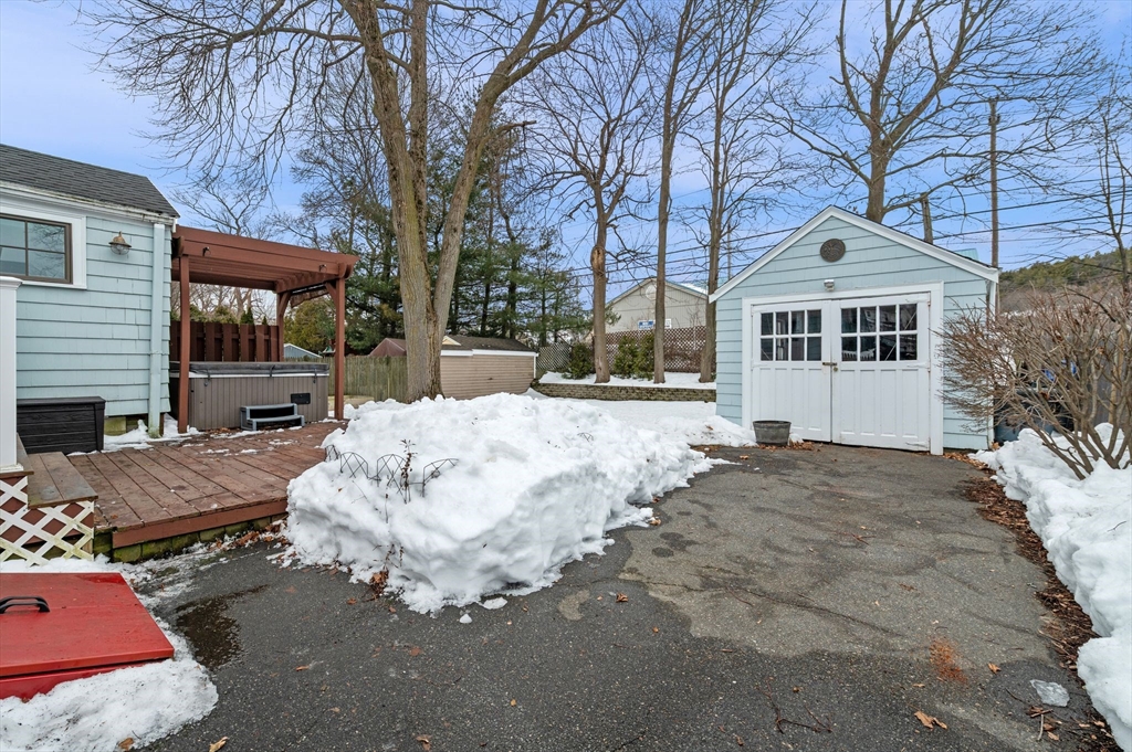 46 Stetson Avenue Swampscott, MA 01907 - Photo 4 of 40