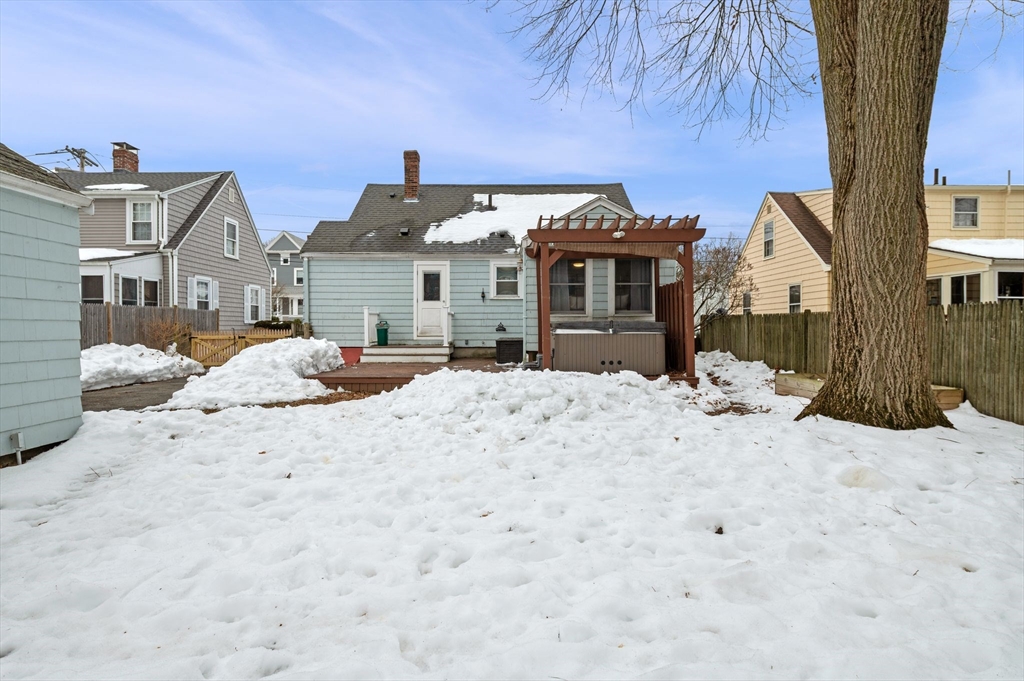 46 Stetson Avenue Swampscott, MA 01907 - Photo 7 of 40