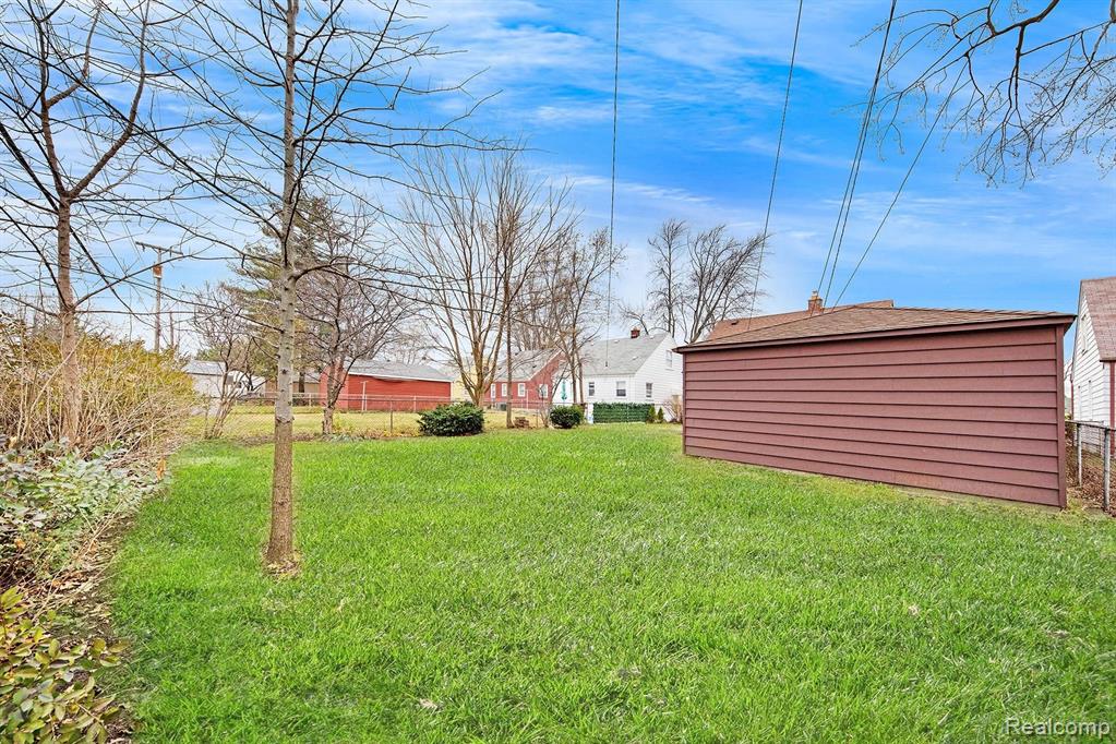 24901 Ross Street Dearborn, MI 48124 - Photo 22 of 25