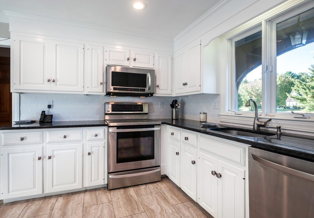 100 Olde Forge Road Hanover, MA 02339 - Photo 4 of 22 Gallery Image 4