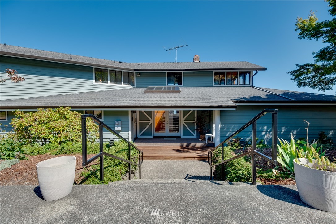 812 Stamford Road Southwest Lakebay, WA 98349 - Photo 2 of 25