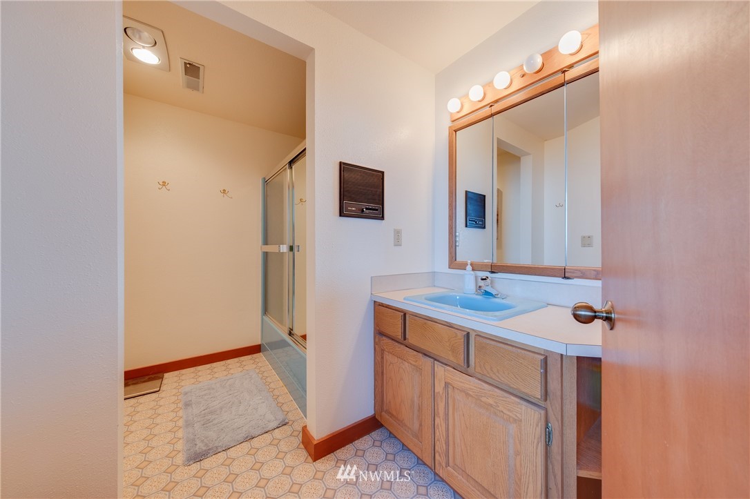 812 Stamford Road Southwest Lakebay, WA 98349 - Photo 20 of 25