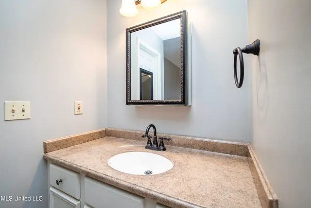 $249,000 | 700 Baytree Drive, Flowood, MS 39232