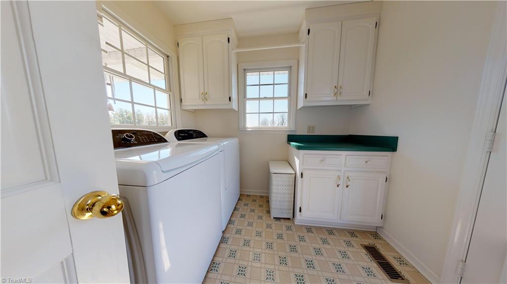 520 Millstone Road Woodlawn, VA 24381 - Photo 11 of 30 Gallery Image 11