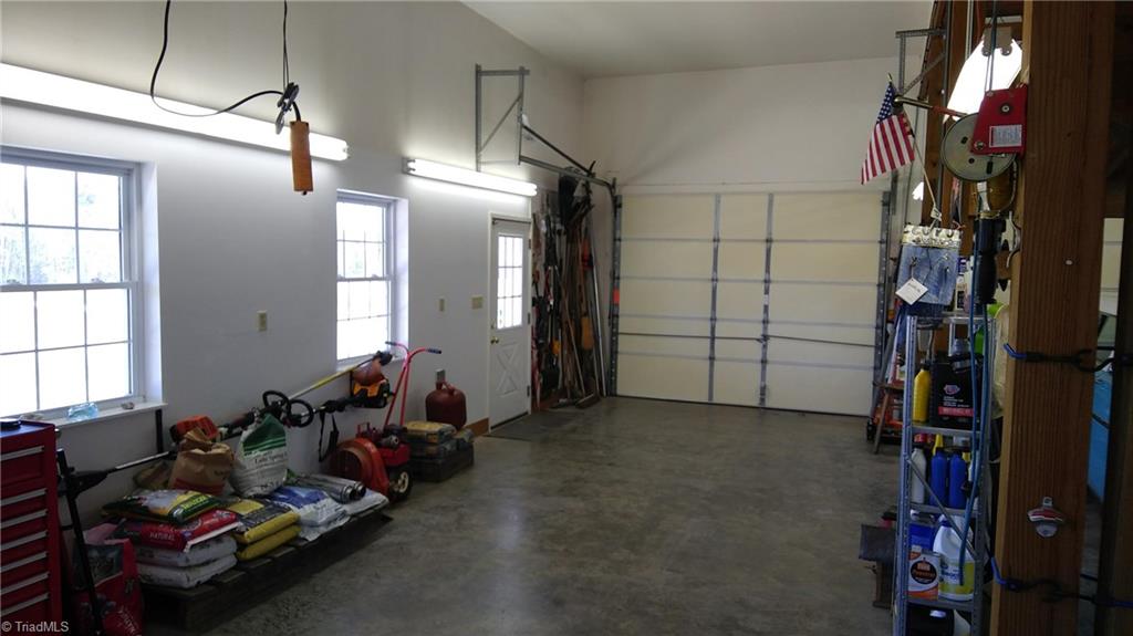 520 Millstone Road Woodlawn, VA 24381 - Photo 27 of 30 Gallery Image 27