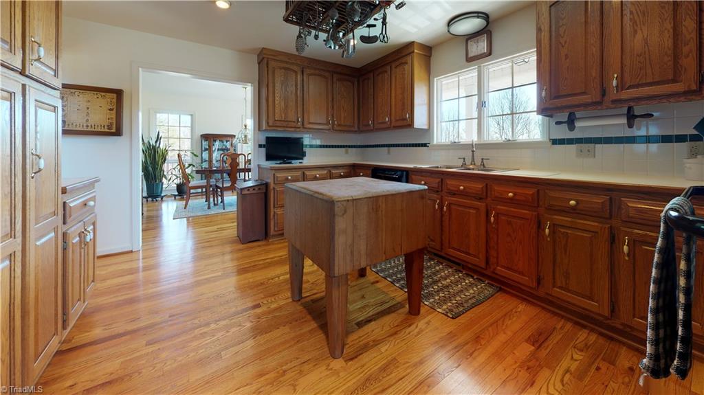 520 Millstone Road Woodlawn, VA 24381 - Photo 9 of 30 Gallery Image 9
