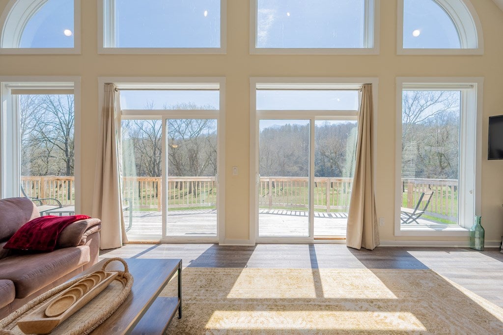 4204 Clarks Ferry Road Draper, VA 24324 - Photo 10 of 90 Gallery Image 10