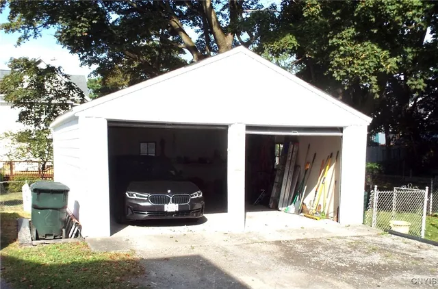 $239,900 | 415 Highland Avenue, De Witt, NY 13057