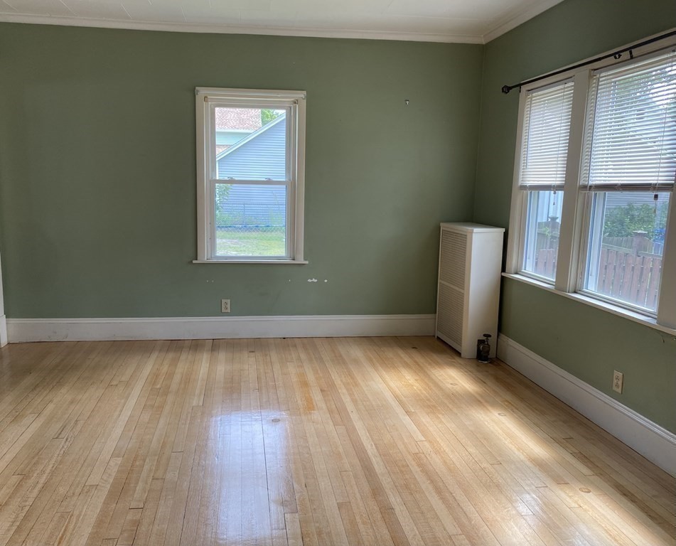 75 Manitoba Street Springfield, MA 01108 - Photo 11 of 29