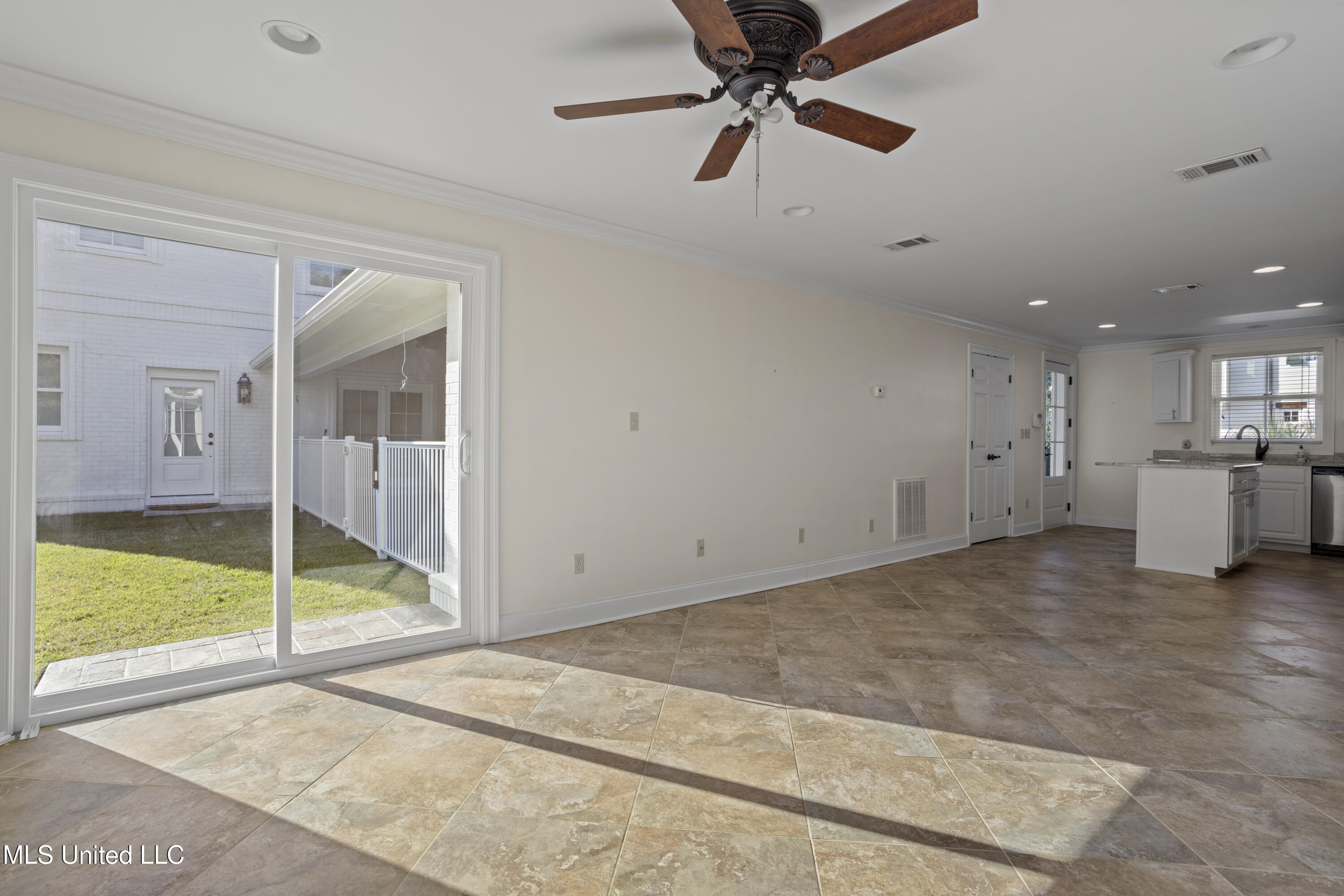 1016 Beach Boulevard Biloxi, MS 39530 - Photo 103 of 118 103