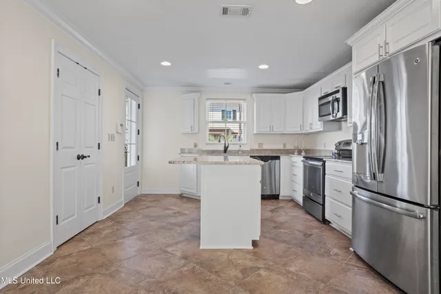 $1,650,000 | 1016 Beach Boulevard, Biloxi, MS 39530