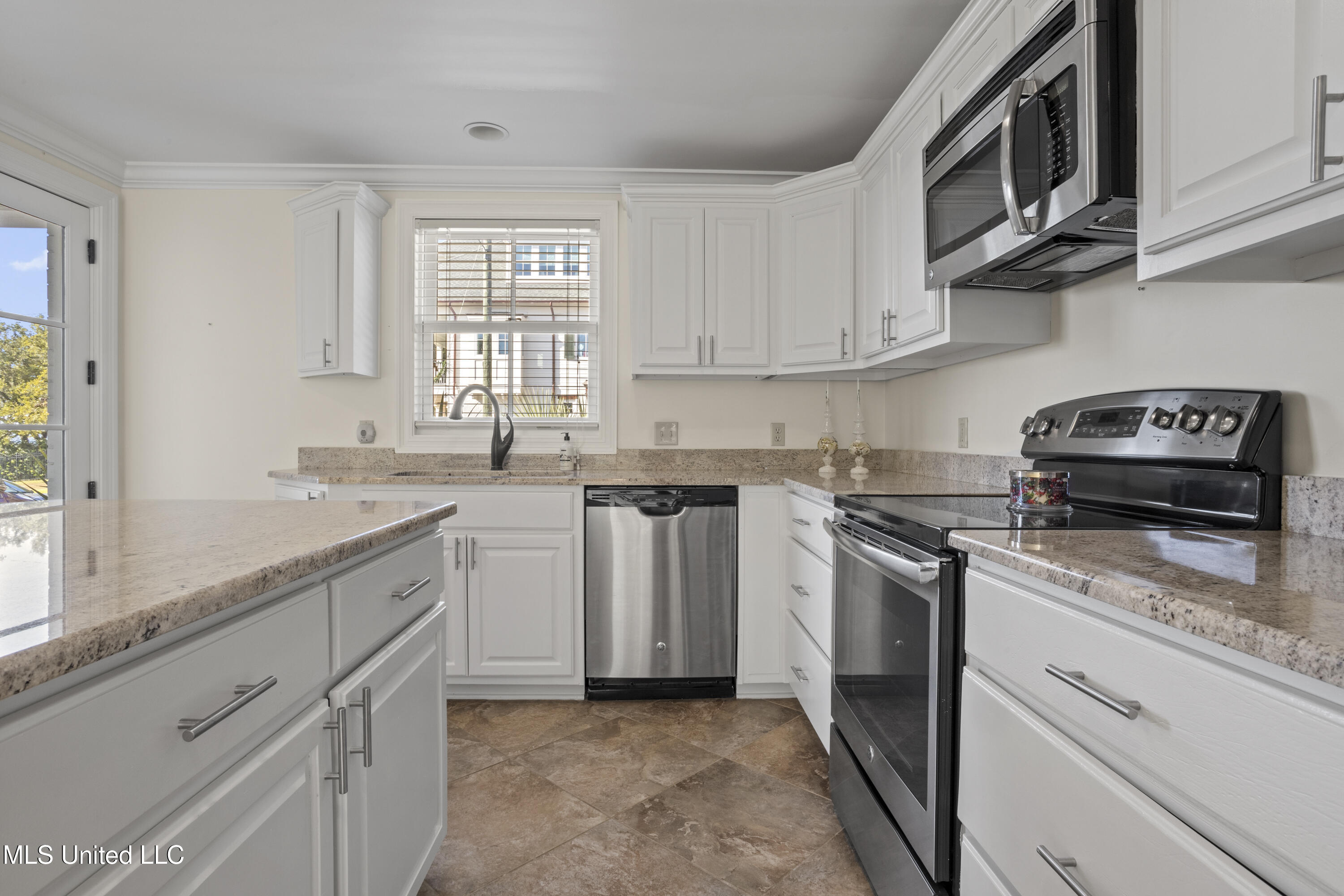 1016 Beach Boulevard Biloxi, MS 39530 - Photo 109 of 118 109