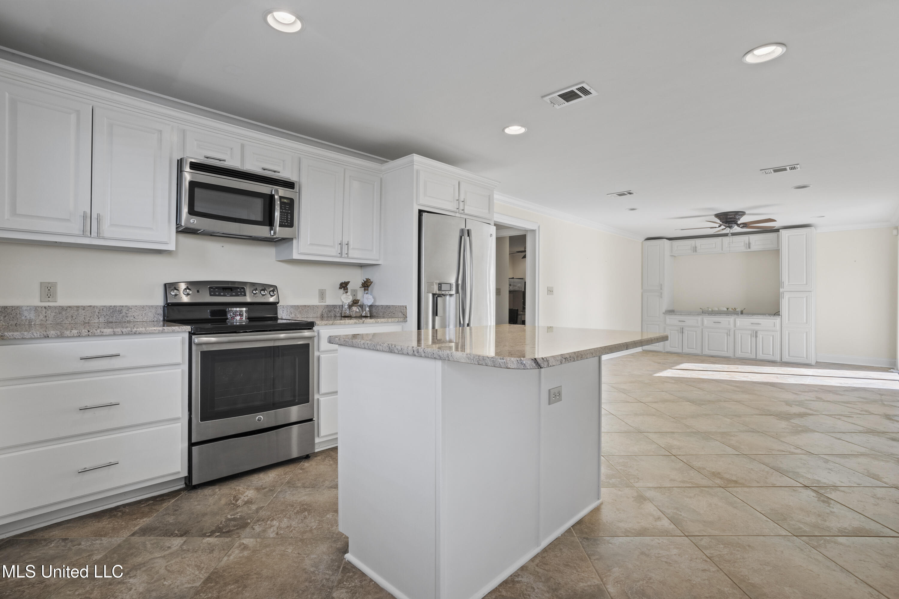 1016 Beach Boulevard Biloxi, MS 39530 - Photo 110 of 118 110