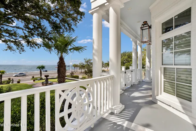 $1,650,000 | 1016 Beach Boulevard, Biloxi, MS 39530