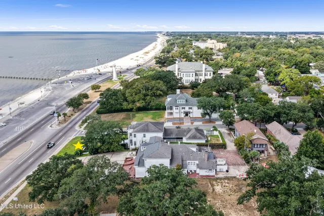 $1,650,000 | 1016 Beach Boulevard, Biloxi, MS 39530
