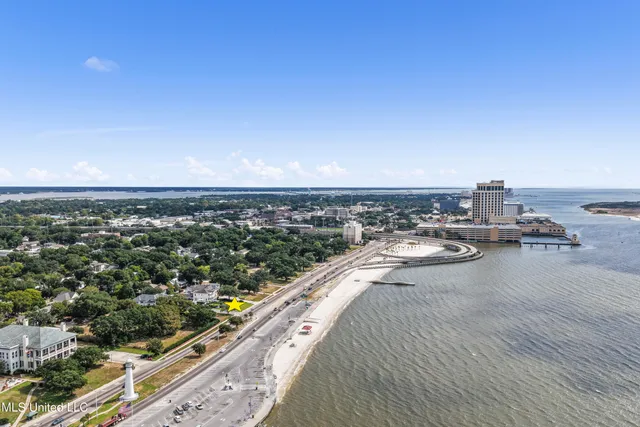 $1,650,000 | 1016 Beach Boulevard, Biloxi, MS 39530