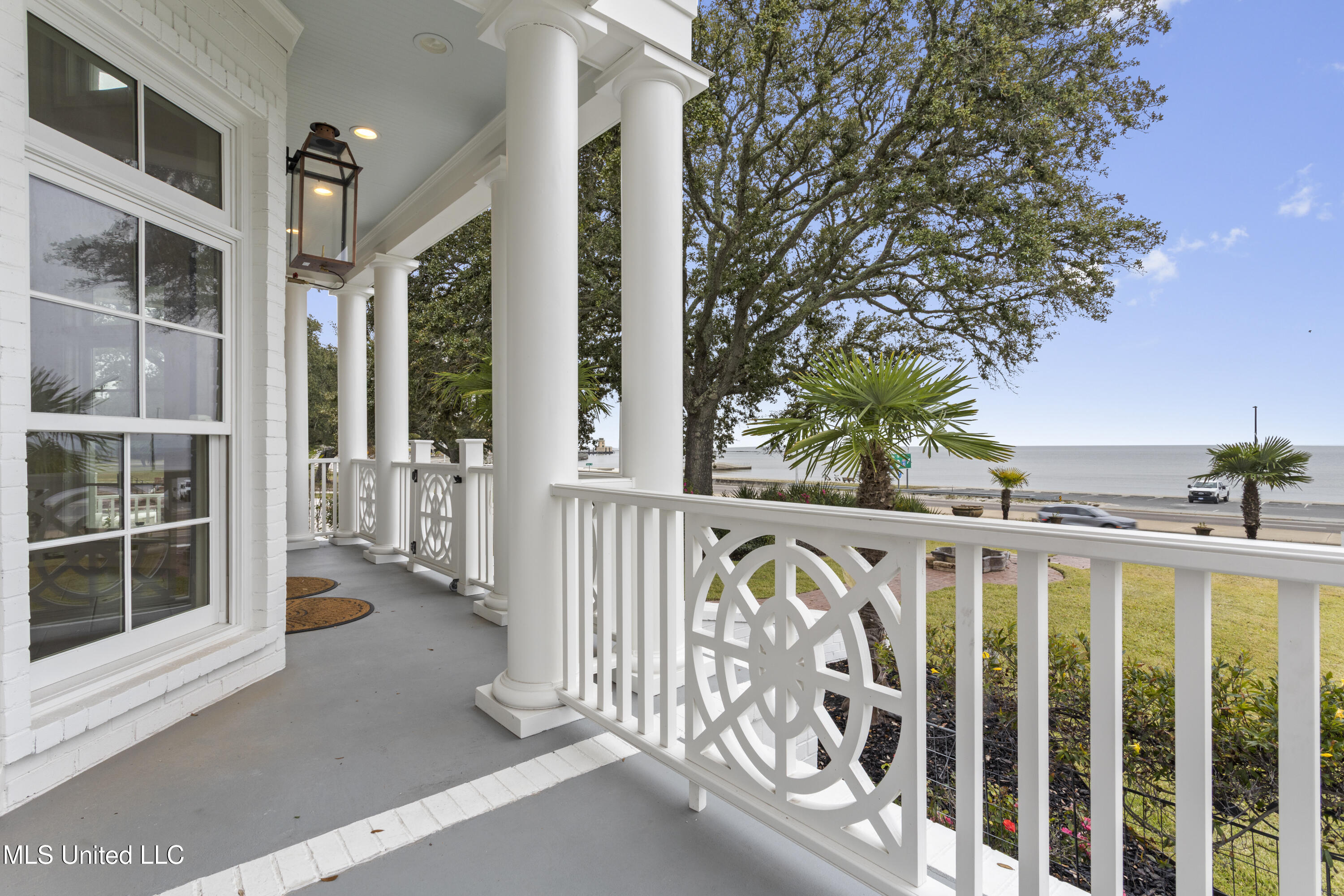 1016 Beach Boulevard Biloxi, MS 39530 - Photo 24 of 118 024