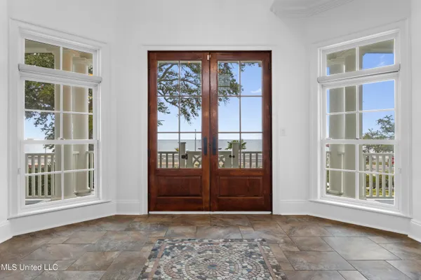 $1,495,000 | 1016 Beach Boulevard, Biloxi, MS 39530