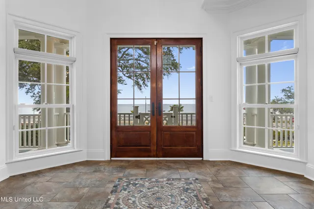 $1,650,000 | 1016 Beach Boulevard, Biloxi, MS 39530