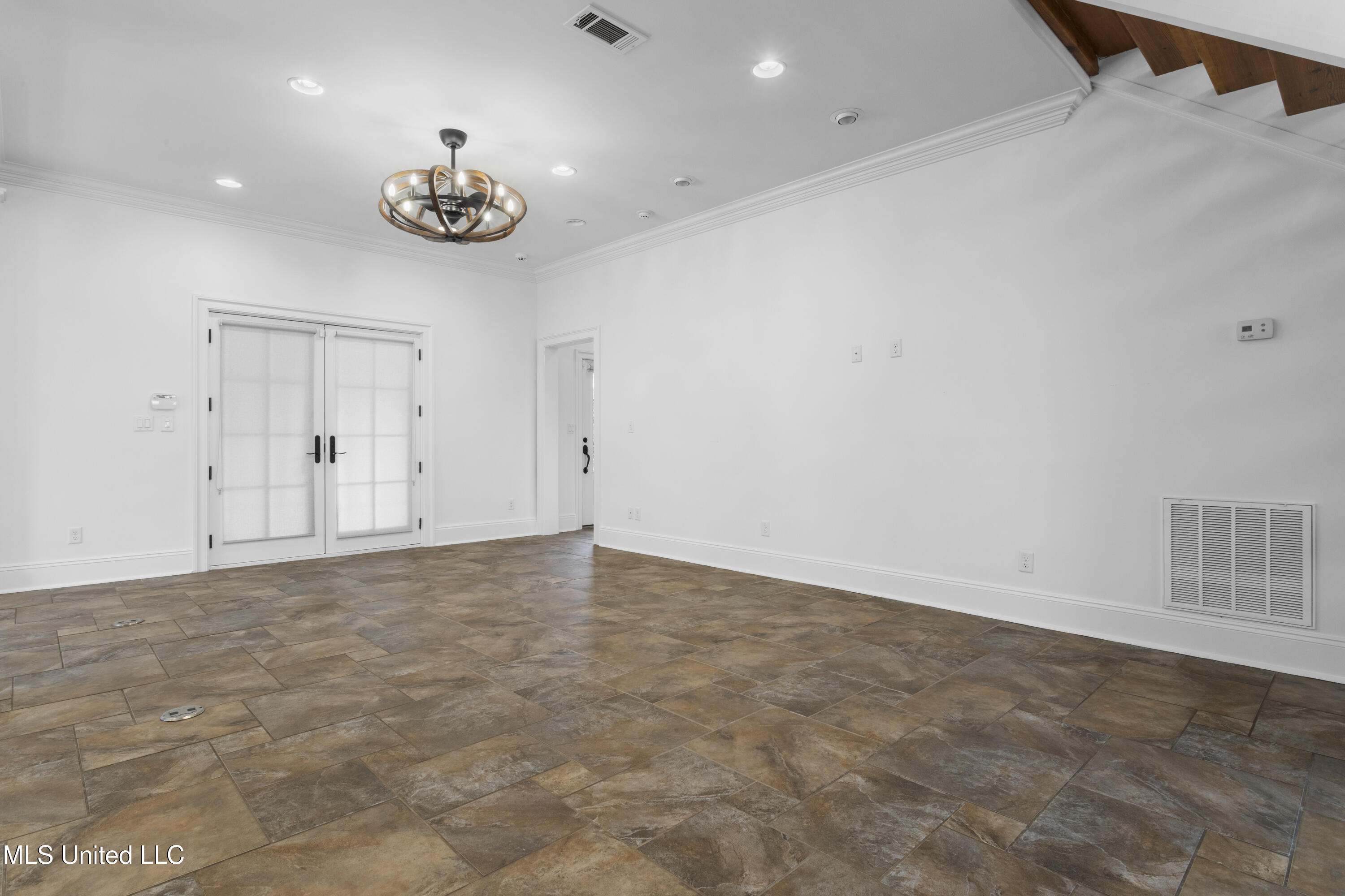 1016 Beach Boulevard Biloxi, MS 39530 - Photo 31 of 118 031